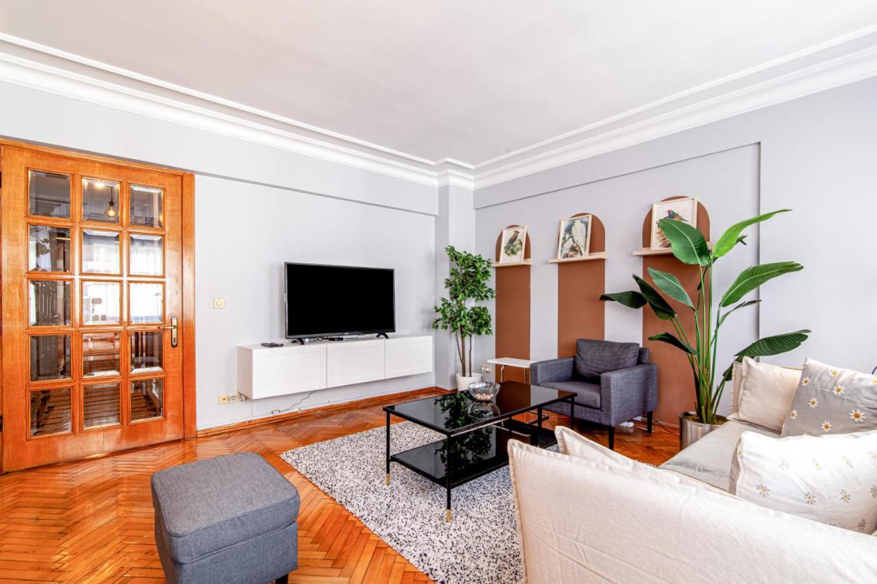 Gorgeous Flat With Lovely Balcony In Nisantasi Istanbul Exterior foto